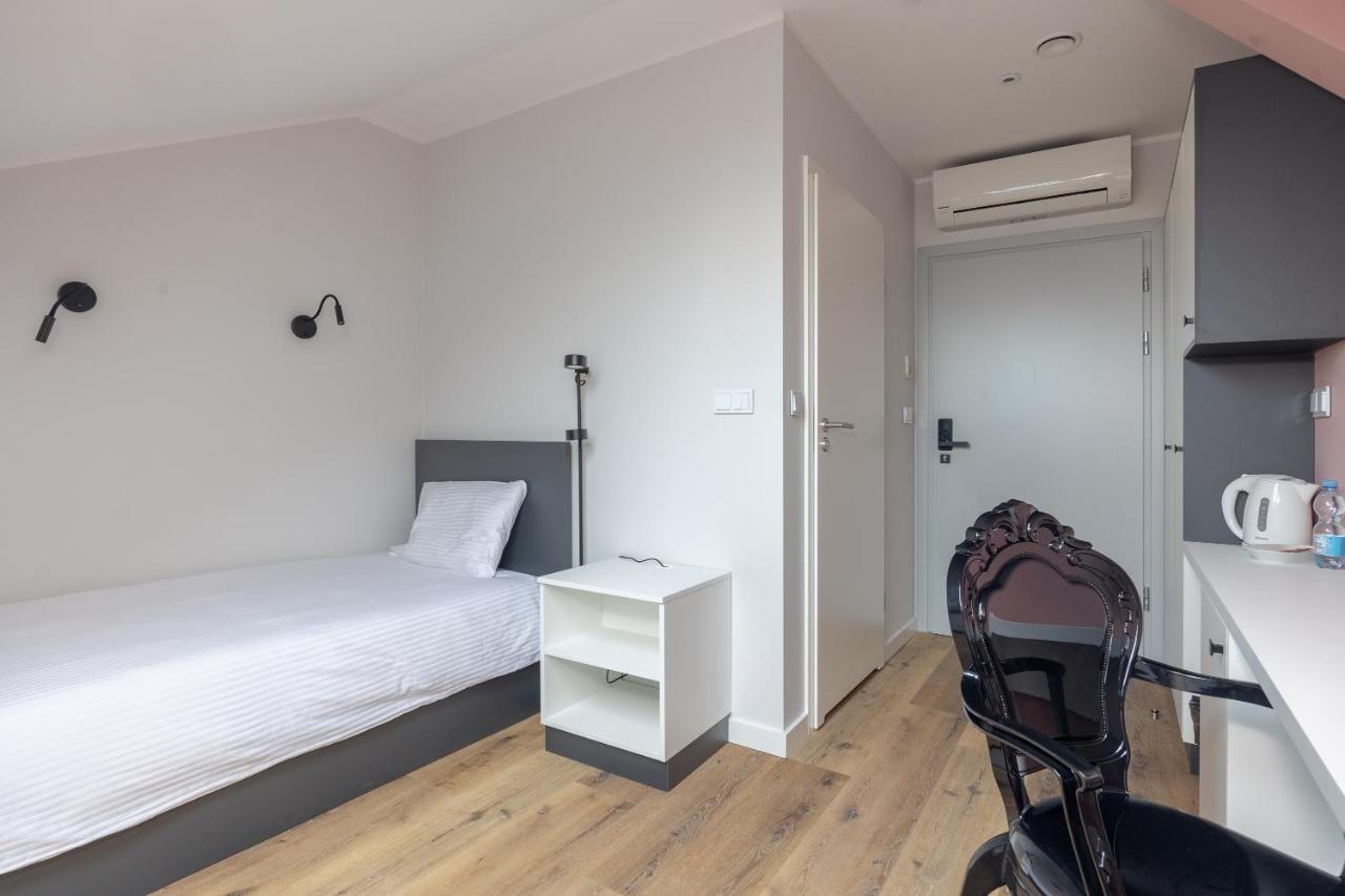 Ae Hostel Nowy Swiat วอร์ซอ ภายนอก รูปภาพ