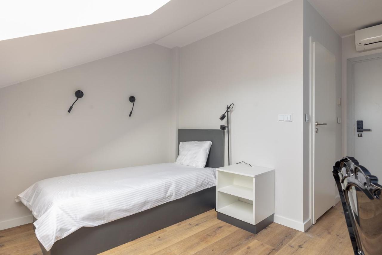 Ae Hostel Nowy Swiat วอร์ซอ ภายนอก รูปภาพ