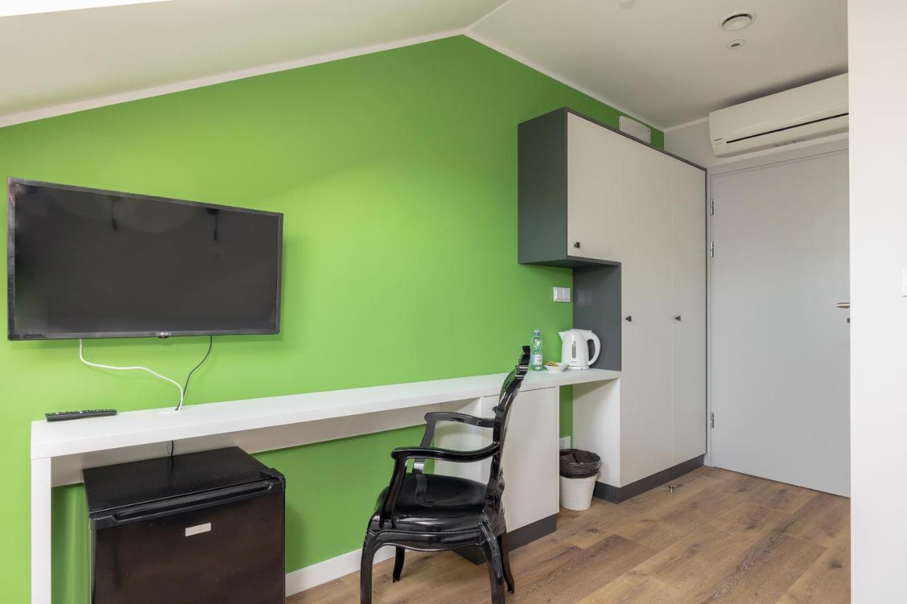Ae Hostel Nowy Swiat วอร์ซอ ภายนอก รูปภาพ
