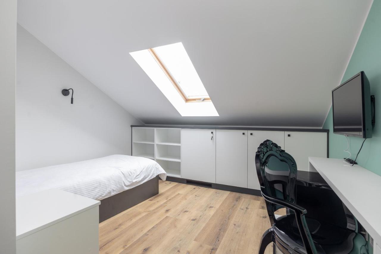 Ae Hostel Nowy Swiat วอร์ซอ ภายนอก รูปภาพ